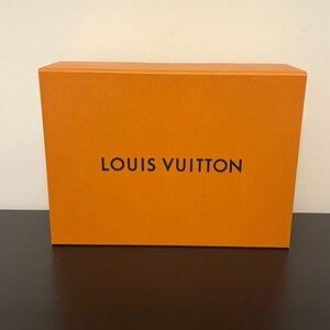 🛍️Louis Vuitton Box 14” x 10” x 5”